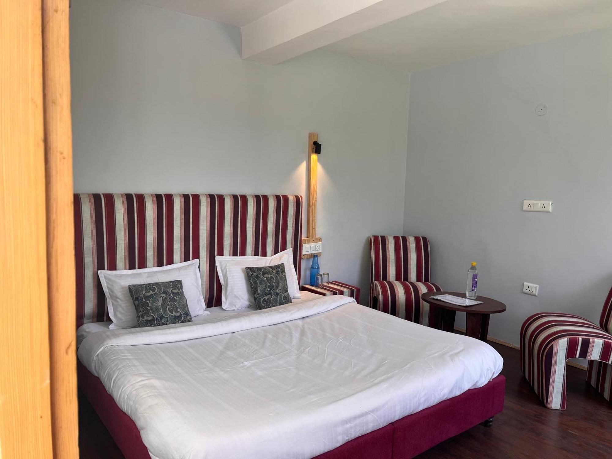 Hotel English Rose, #Personal Parking, #Petfriendly, #Garden, #Bonfire Under The Stars Manāli Exterior foto