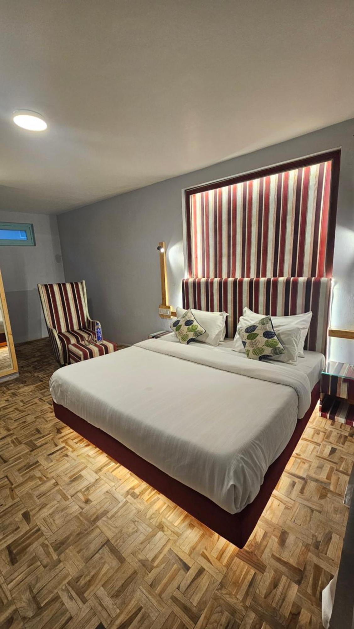 Hotel English Rose, #Personal Parking, #Petfriendly, #Garden, #Bonfire Under The Stars Manāli Exterior foto