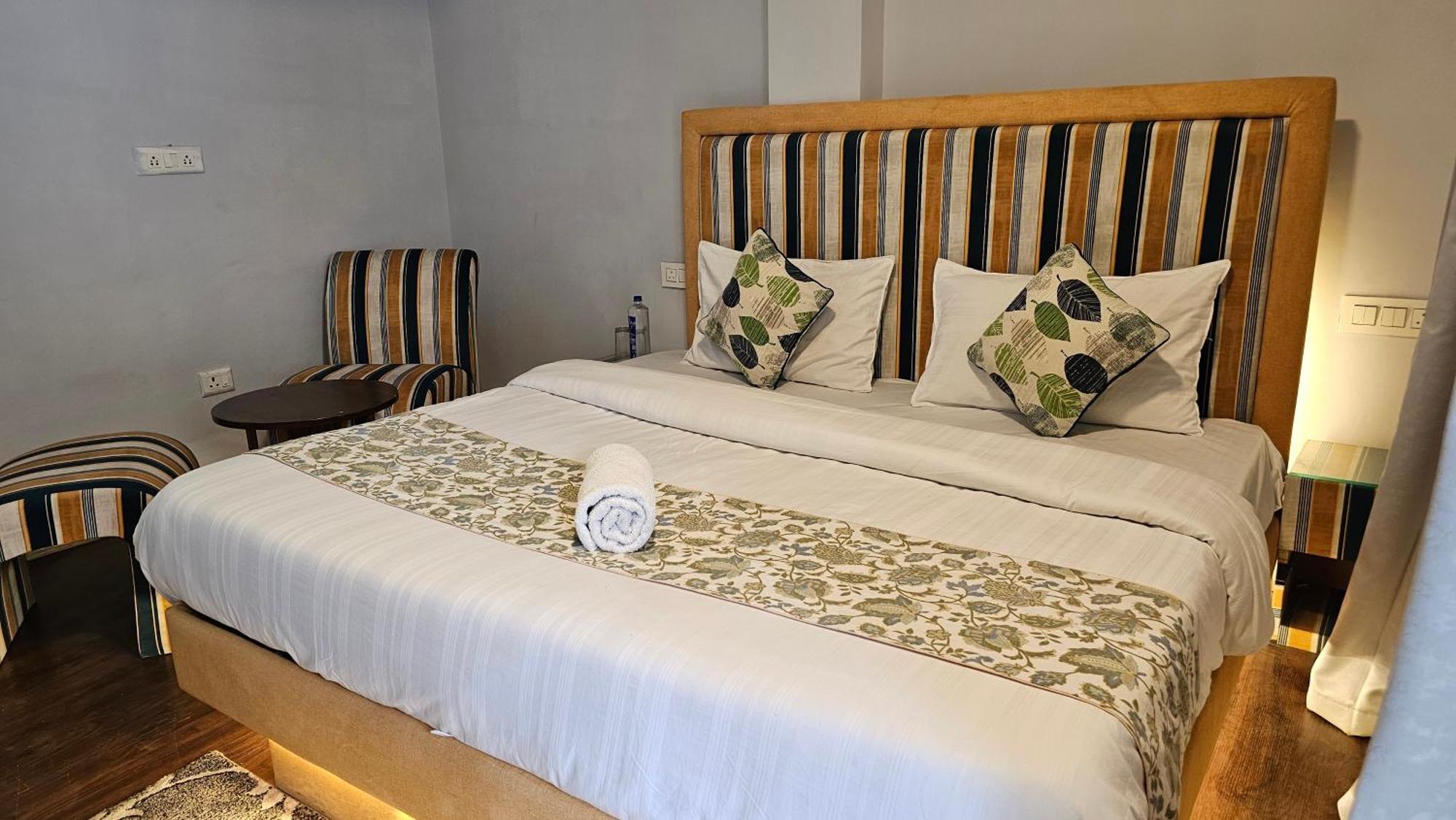 Hotel English Rose, #Personal Parking, #Petfriendly, #Garden, #Bonfire Under The Stars Manāli Exterior foto